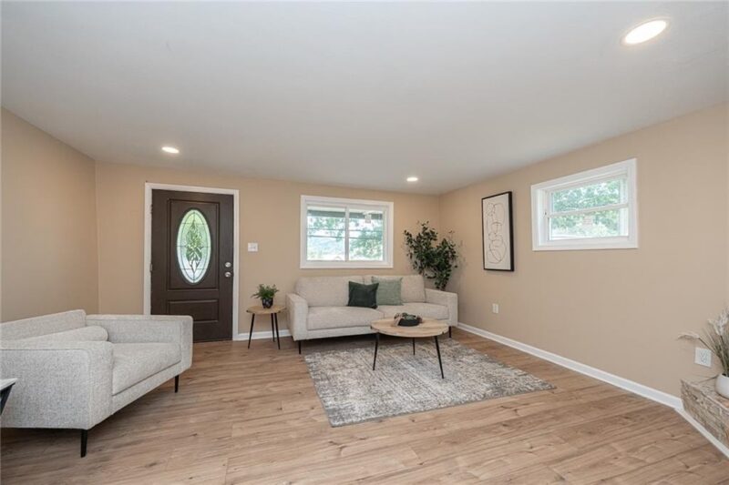 644 6th Street — photo 3