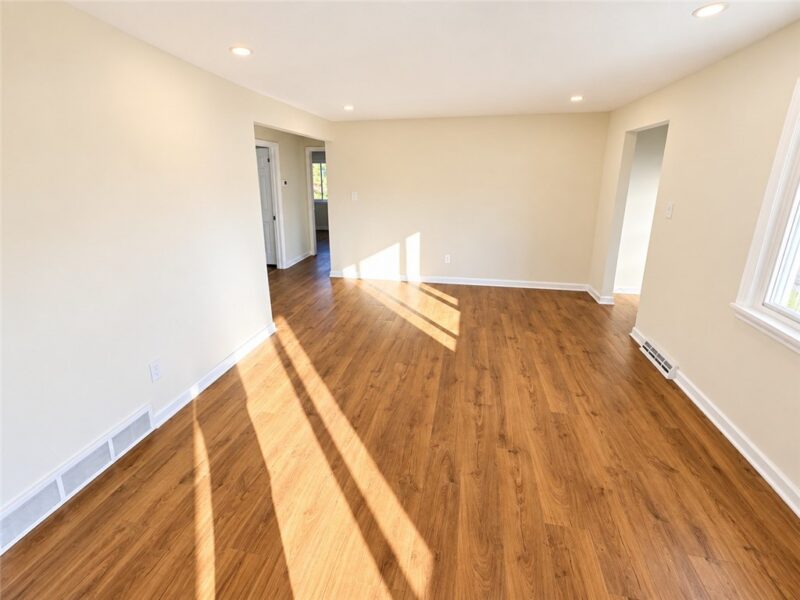210 Sunny Drive — photo 5