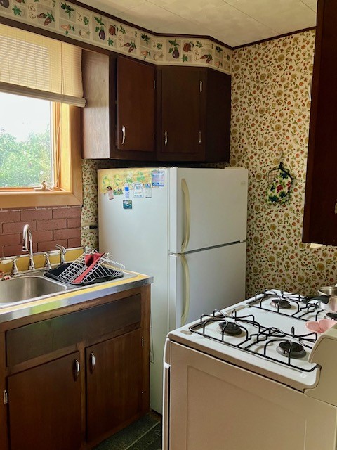 553 Forest Avenue — photo 8