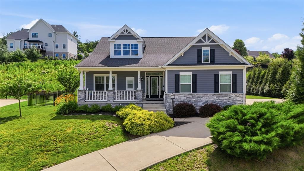 1653 Blackburn Heights Dr — photo 1