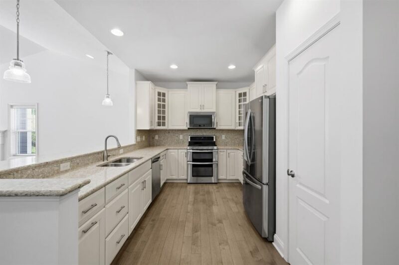 1653 Blackburn Heights Dr — photo 8