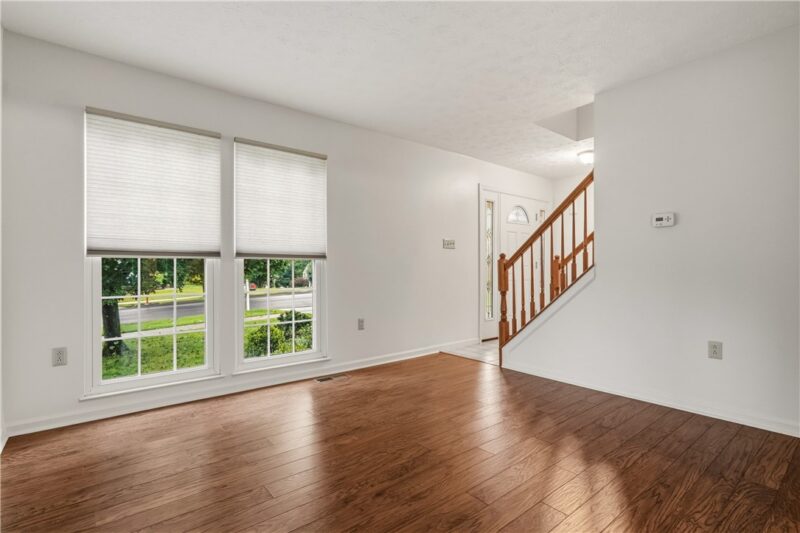 336 Indian Ridge Dr — photo 3