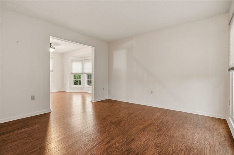 336 Indian Ridge Dr — photo 4