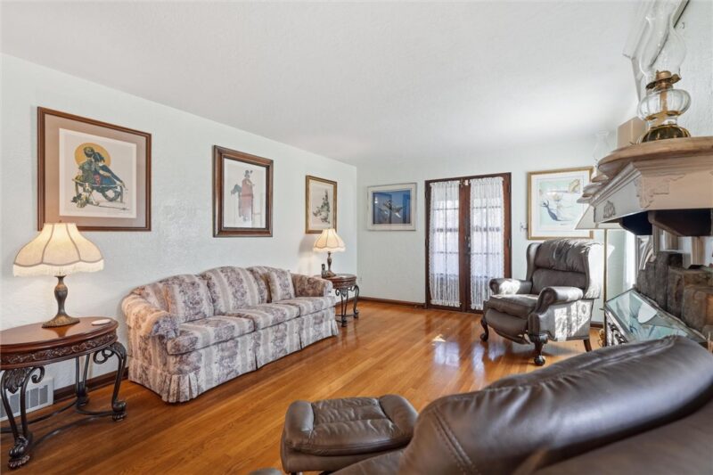 5001 Brownsville Rd — photo 6