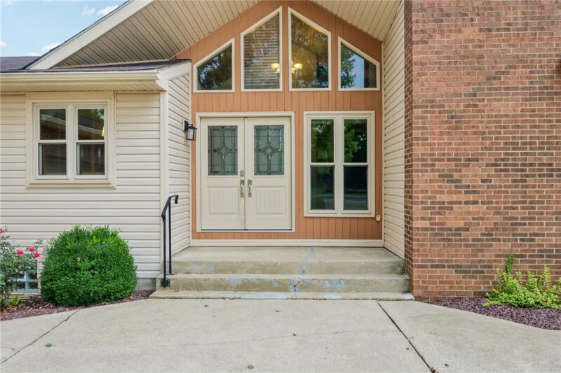 127 Lakeview Street — photo 6