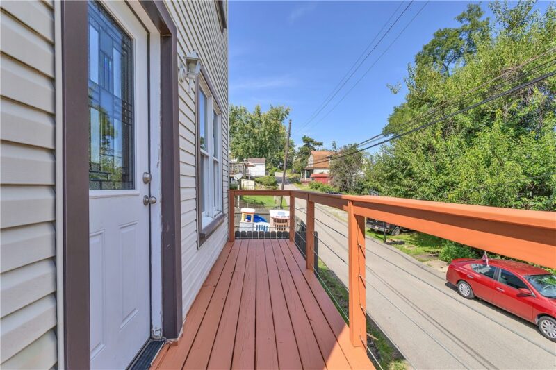 128 Weber Way — photo 4