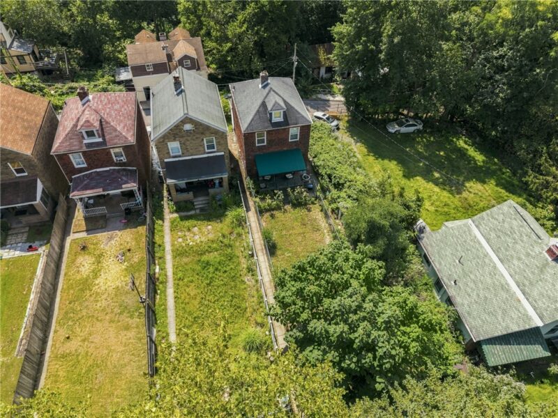 1312 Malden Street — photo 3