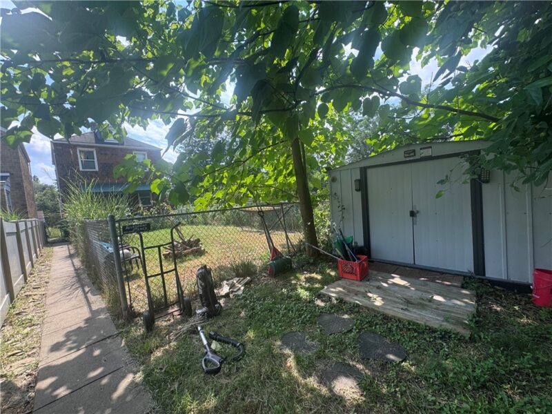 1312 Malden Street — photo 8