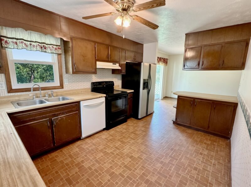 4764 Tunnelton Road — photo 7