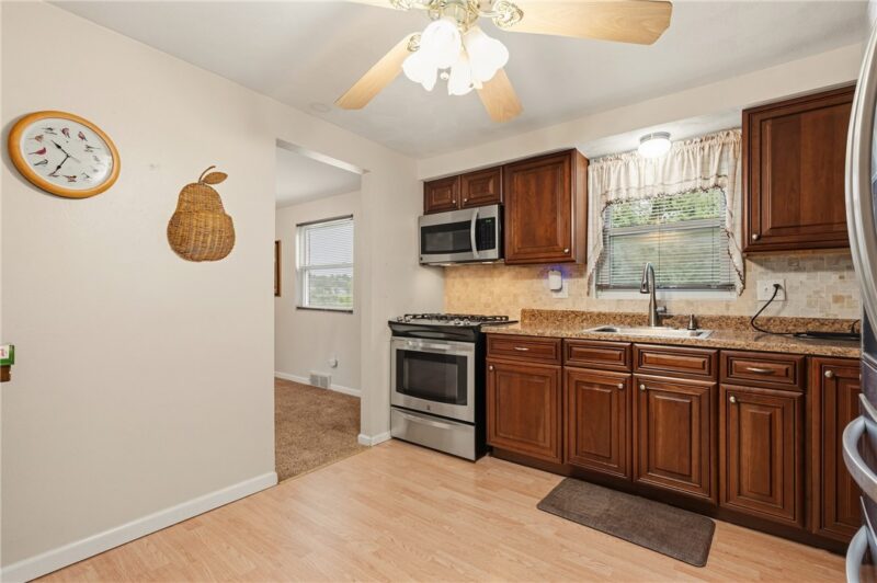 7 Cameron Dr — photo 6