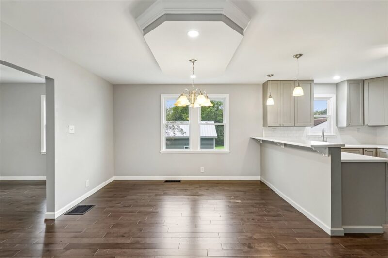 206 E Tempalena Ave — photo 7