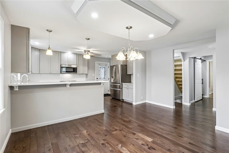 206 E Tempalena Ave — photo 8