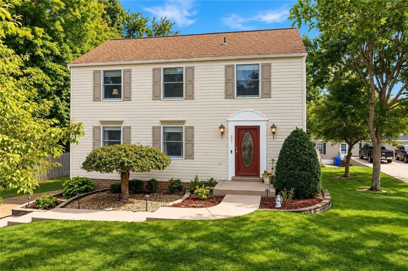 211 Katherine Dr — photo 2