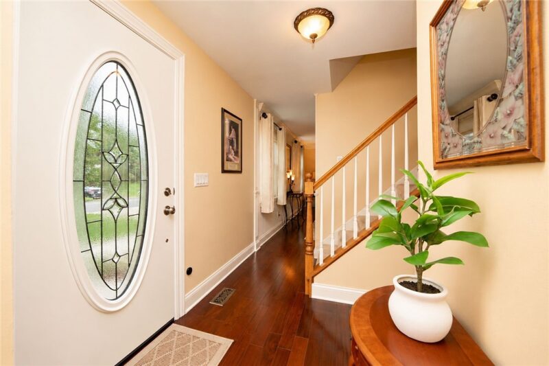 211 Katherine Dr — photo 5