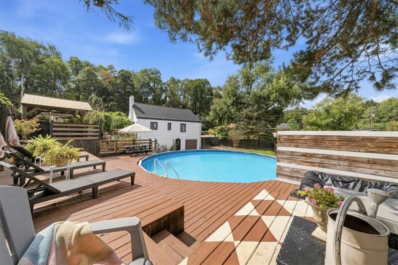 214 Sandy Dr — photo 3