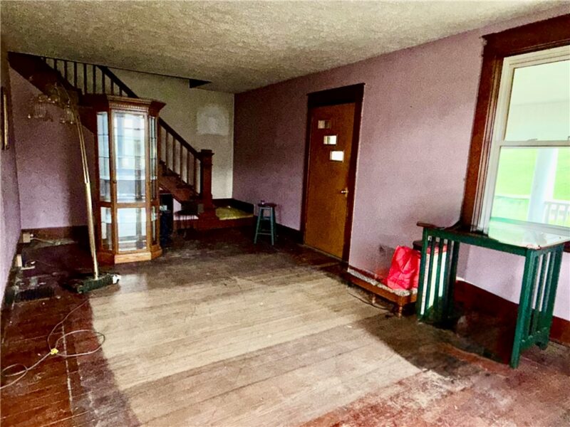 108 Clay Ave — photo 5