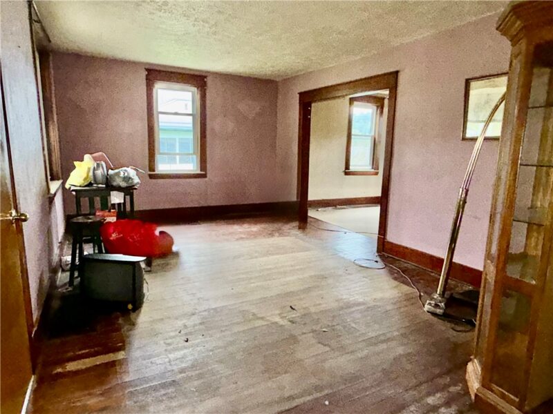108 Clay Ave — photo 6
