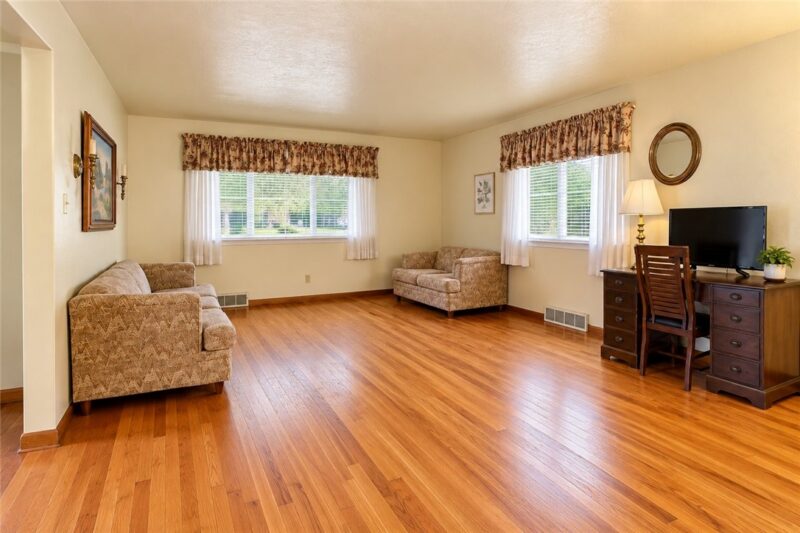 540 Craighead St — photo 2
