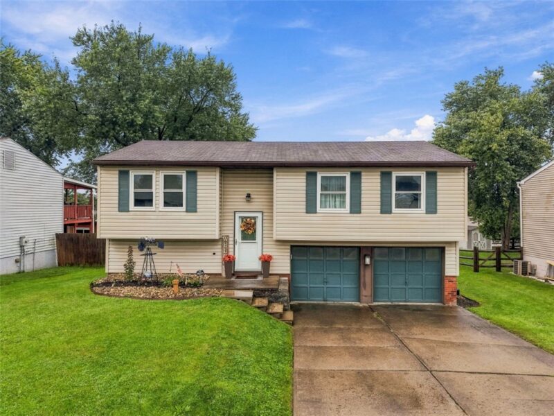 1726 Foote St — photo 2