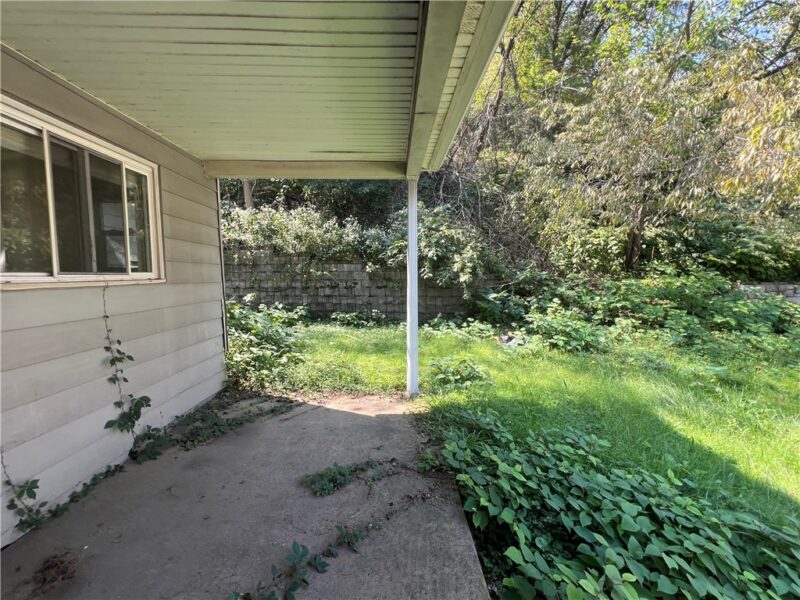 932 Dixon Ave — photo 5