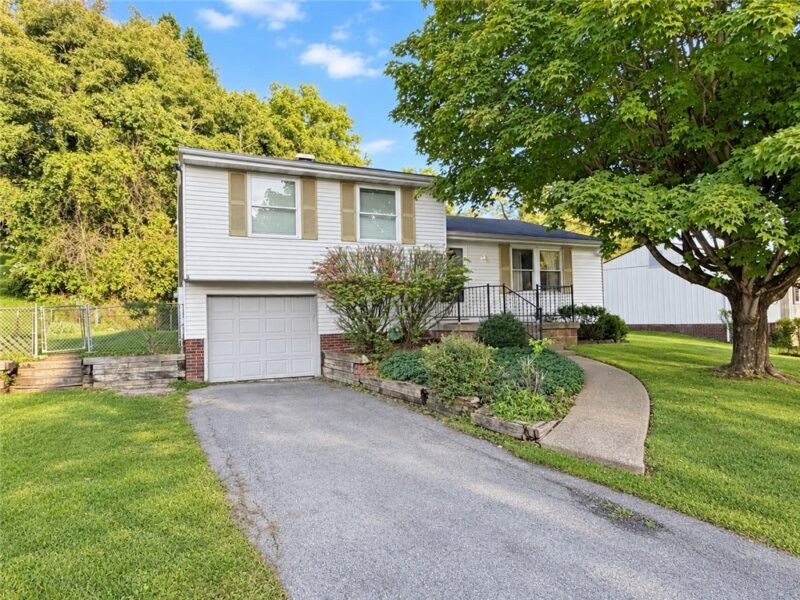 856 Mount Hood Dr — photo 3