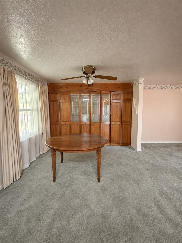 856 Mount Hood Dr — photo 5