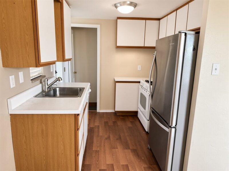 5110 Fieldcrest Dr — photo 4