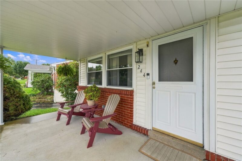 244 Westland Dr — photo 2