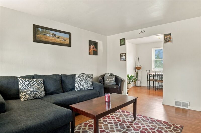 244 Westland Dr — photo 3