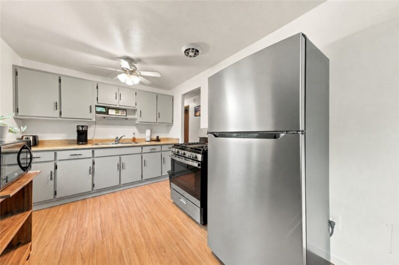 244 Westland Dr — photo 8