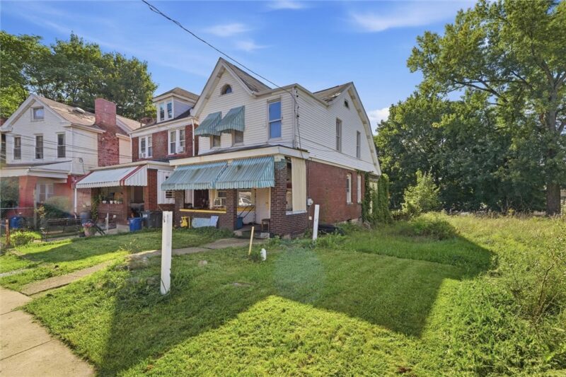 316 Winston St — photo 3