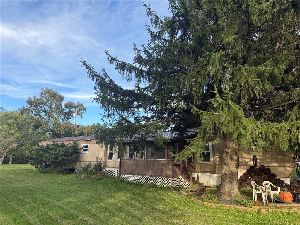216 Lakeview Cir — photo 1