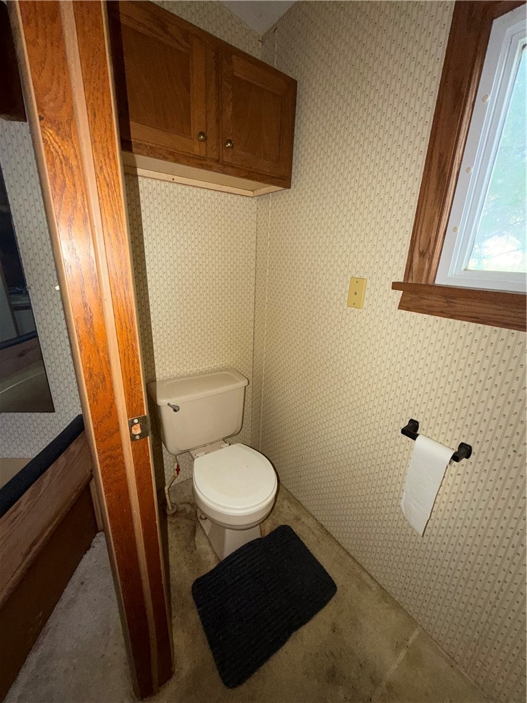 216 Lakeview Cir — photo 5
