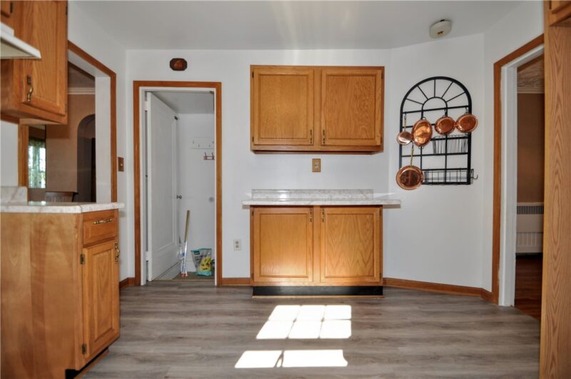 246 Center Ave — photo 5