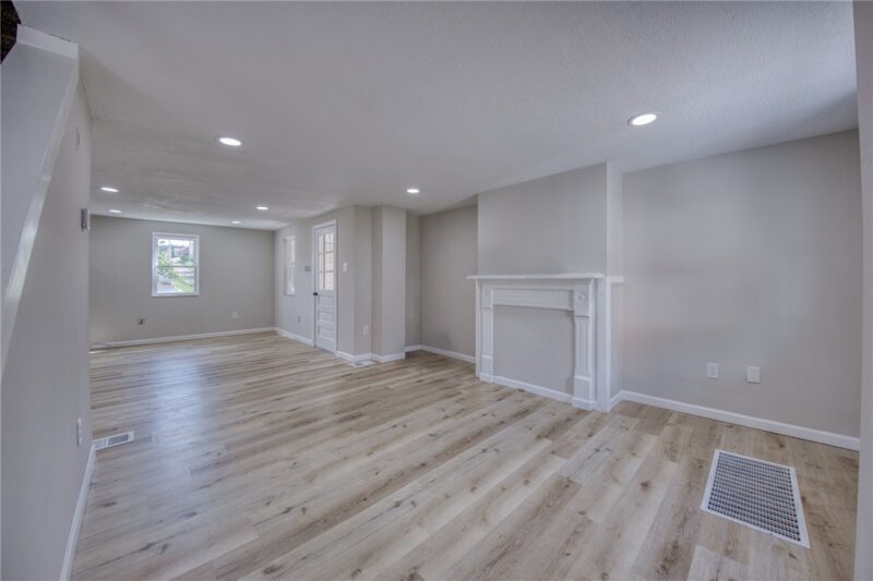 507 Center St — photo 4
