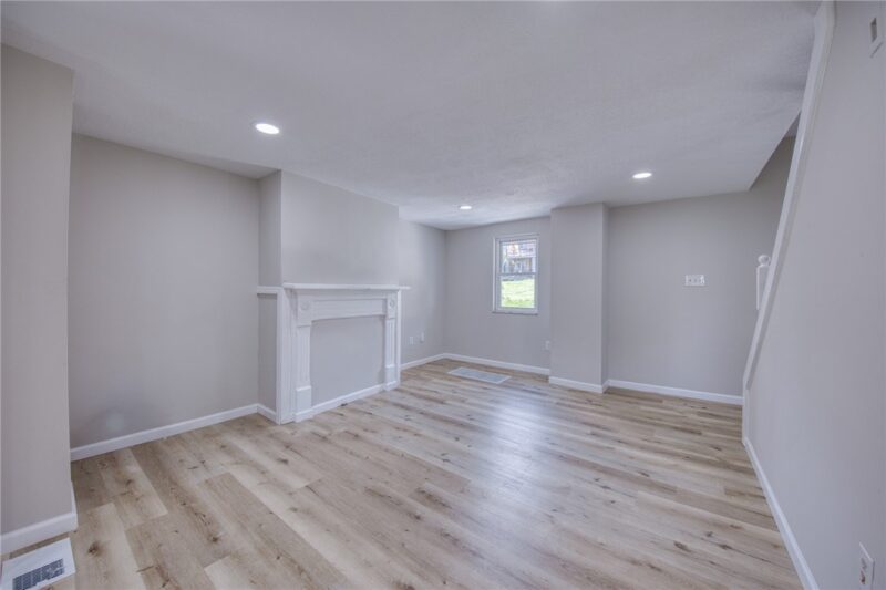 507 Center St — photo 7
