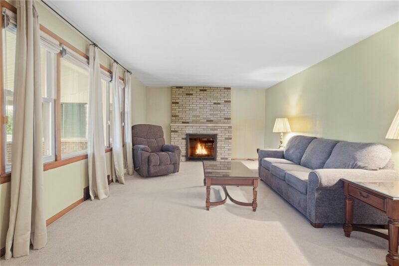 149 Delaware Dr — photo 5
