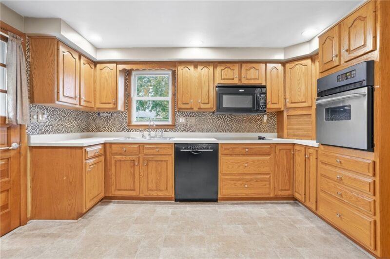 149 Delaware Dr — photo 7