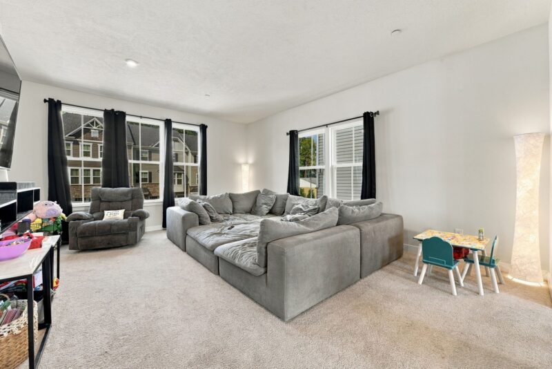 4042 Crown Dr — photo 4