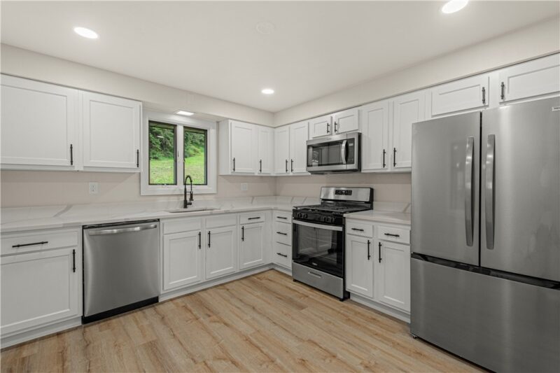 2626 Washington Blvd — photo 8
