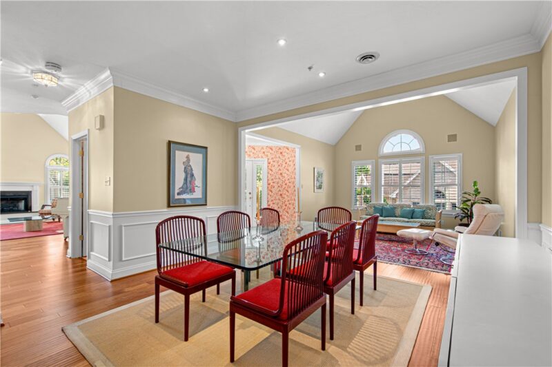 209 Village Green Dr — photo 7