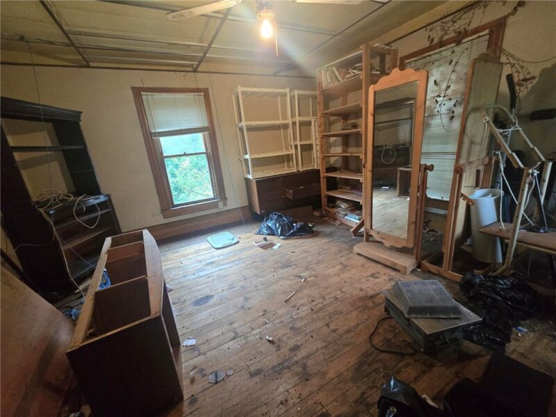 1050 Brownstown Road — photo 8