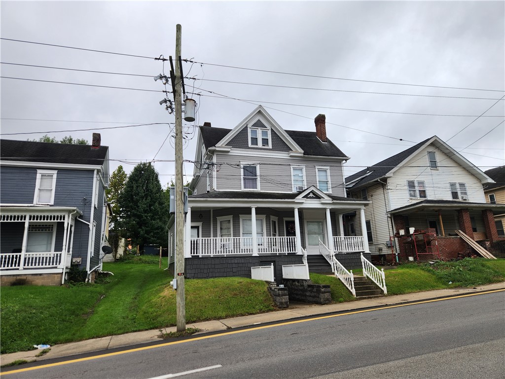 768 E High St — photo 1