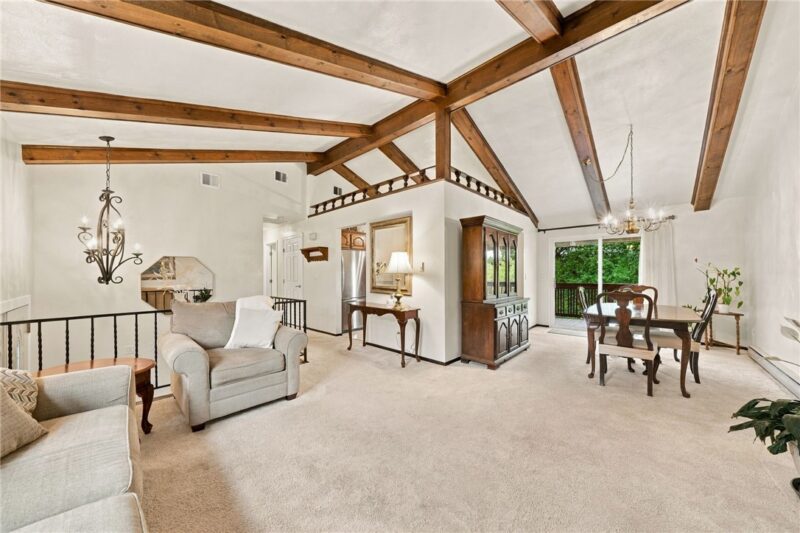 210 David — photo 3