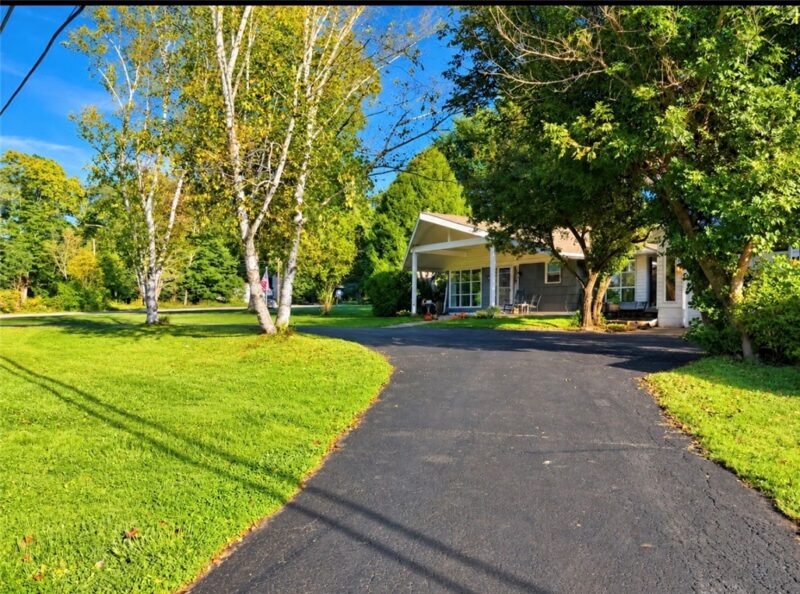 102 Andrews Trace — photo 3