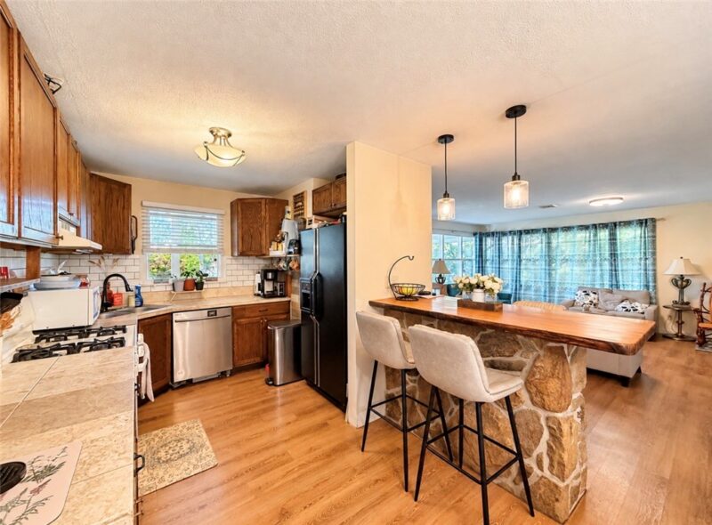 102 Andrews Trace — photo 8