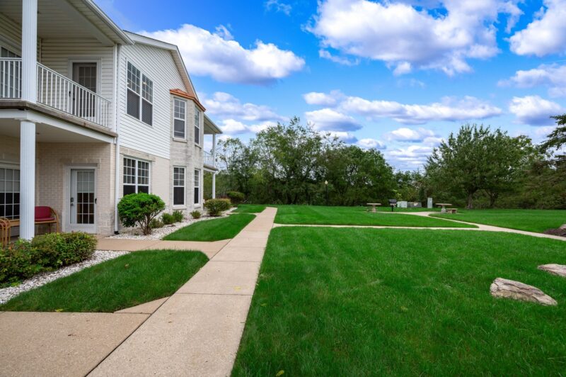 242 Adams Pointe BOULEVARD 10 — photo 4