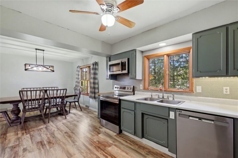 8 Hemlock Dr — photo 8