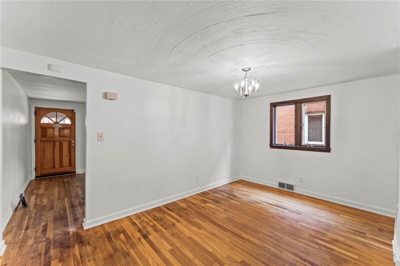 206 School St — photo 8