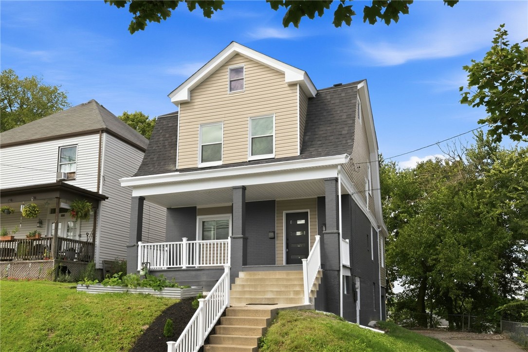 2632 BROADWAY AVENUE — photo 1